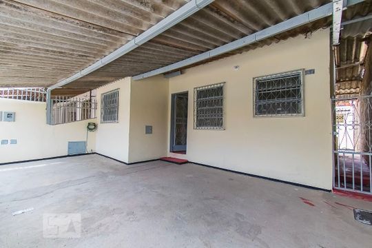 Casa para alugar com 4 quartos, 95m² em Ceilândia Sul (ceilândia), Brasília