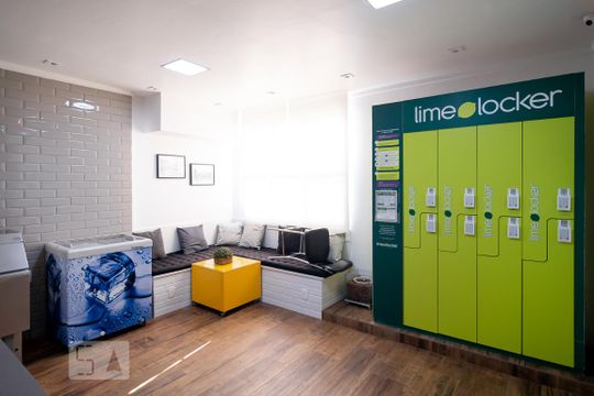 Lavandeira de apartamento para alugar com 1 quarto, 45m² em Santo Amaro, São Paulo