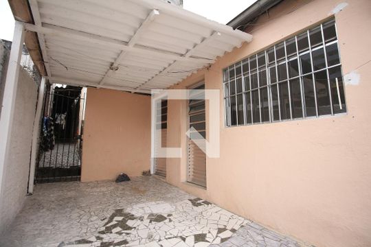 Entrada de casa para alugar com 2 quartos, 100m² em Jardim Concordia, São Paulo