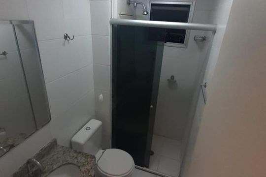 Banheiro de apartamento à venda com 2 quartos, 48m² em Jardim Palmares (zona Norte), São Paulo