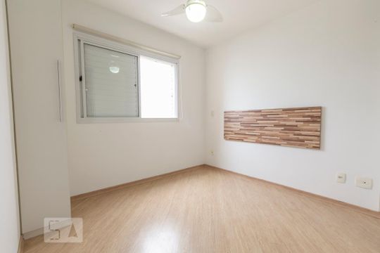 Quarto 1 de apartamento para alugar com 2 quartos, 52m² em Barra Funda, São Paulo