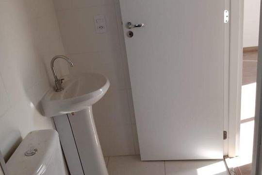 Banheiro de apartamento à venda com 2 quartos, 41m² em Itaquera, São Paulo