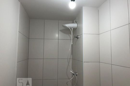 Banheiro de apartamento à venda com 2 quartos, 38m² em Chácara Inglesa, São Paulo