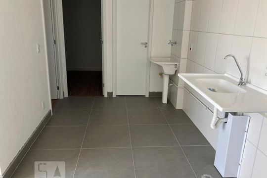 Cozinha de apartamento à venda com 2 quartos, 38m² em Chácara Inglesa, São Paulo