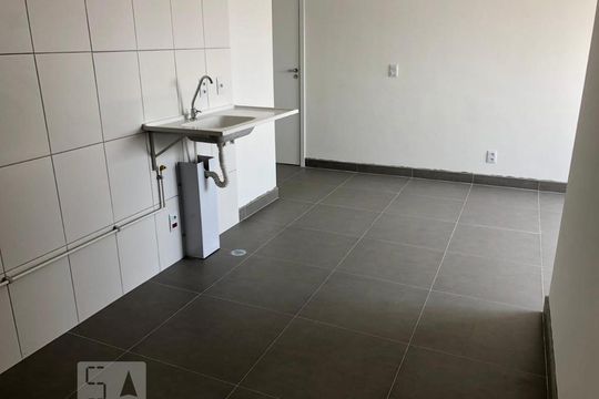 Cozinha de apartamento à venda com 2 quartos, 38m² em Chácara Inglesa, São Paulo