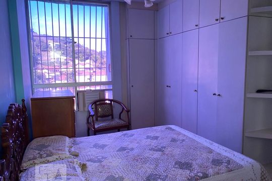 Suíte de apartamento para alugar com 2 quartos, 73m² em Santa Rosa, Niterói