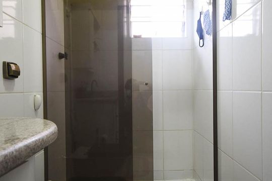 Banheiro  de casa à venda com 4 quartos, 120m² em Jardim Taboao, São Paulo