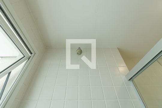 Banheiro de apartamento para alugar com 1 quarto, 52m² em Vila Nova Conceição, São Paulo