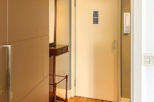 Hall de apartamento à venda com 3 quartos, 180m² em Jardim Paulistano, São Paulo
