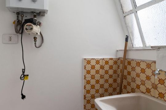 Área de Serviço de apartamento para alugar com 2 quartos, 70m² em Cerqueira César, São Paulo