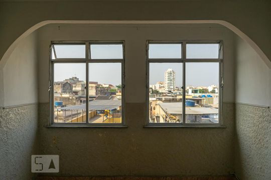 Sala de apartamento à venda com 2 quartos, 45m² em Olaria, Rio de Janeiro