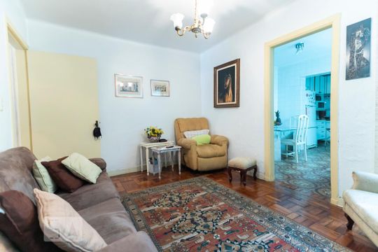Sala de TV de casa à venda com 3 quartos, 110m² em Mirandópolis, São Paulo