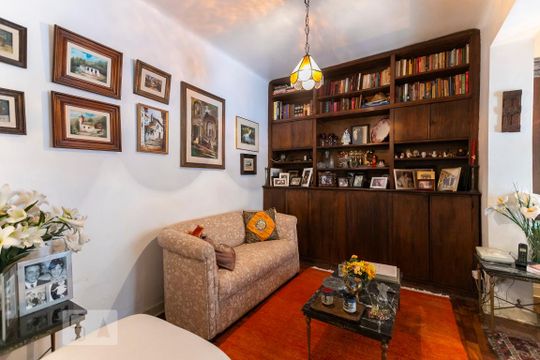 Casa à venda com 3 quartos, 110m² em Mirandópolis, São Paulo