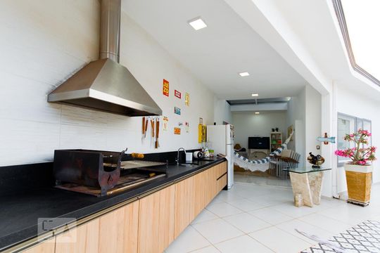 Área comum - Churrasqueira de casa para alugar com 3 quartos, 300m² em Pacaembu, São Paulo