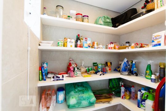 Cozinha de casa para alugar com 3 quartos, 300m² em Pacaembu, São Paulo