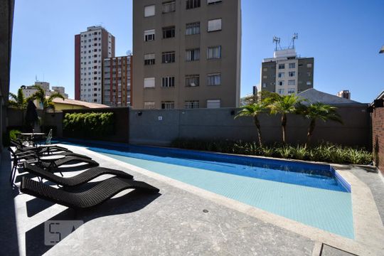 Piscina de kitnet/studio para alugar com 1 quarto, 35m² em Sumarezinho, São Paulo