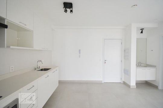Studio de kitnet/studio para alugar com 1 quarto, 35m² em Sumarezinho, São Paulo