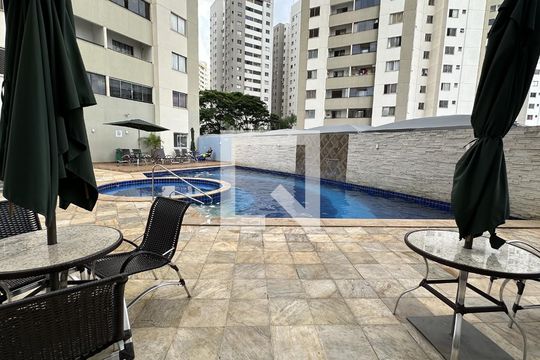 Área comum - Piscina de apartamento para alugar com 2 quartos, 56m² em Residencial Eldorado, Goiânia