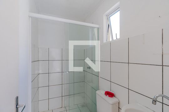 Banheiro de apartamento para alugar com 2 quartos, 54m² em Vila Nova, Porto Alegre