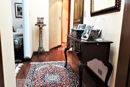 Entrada de apartamento à venda com 4 quartos, 230m² em Aclimação, São Paulo