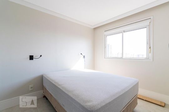 Quarto de apartamento à venda com 1 quarto, 60m² em Jardim Santa Cruz (sacomã), São Paulo