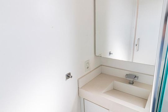 Banheiro de apartamento à venda com 1 quarto, 60m² em Jardim Santa Cruz (sacomã), São Paulo