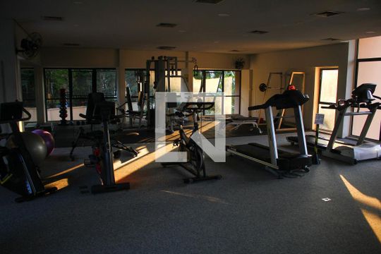 Academia de kitnet/studio para alugar com 1 quarto, 40m² em Paraíso do Morumbi, São Paulo