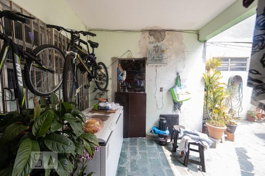 Área Externa de casa para alugar com 2 quartos, 100m² em Vila Matilde, São Paulo