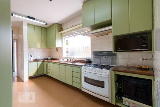Cozinha de casa à venda com 3 quartos, 326m² em Vila Rosália, Guarulhos