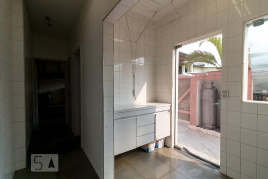 Área de serviço de casa à venda com 3 quartos, 326m² em Vila Rosália, Guarulhos