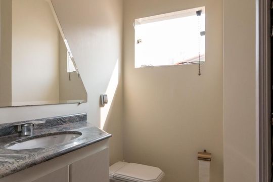 Lavabo de casa à venda com 3 quartos, 326m² em Vila Rosália, Guarulhos
