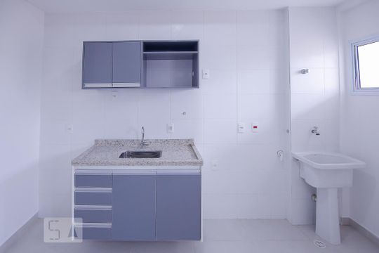 Cozinha de apartamento para alugar com 1 quarto, 30m² em Luz, São Paulo
