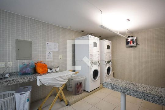 Lavanderia de apartamento para alugar com 1 quarto, 60m² em Vila Tramontano, São Paulo