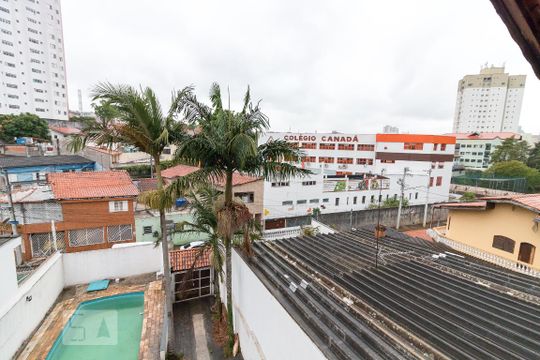 Vista quartos 1 e 2 de casa à venda com 4 quartos, 450m² em Vila Iris, Guarulhos