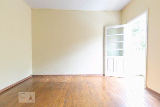Quarto 2 de casa para alugar com 2 quartos, 120m² em Vila Santa Maria, São Paulo