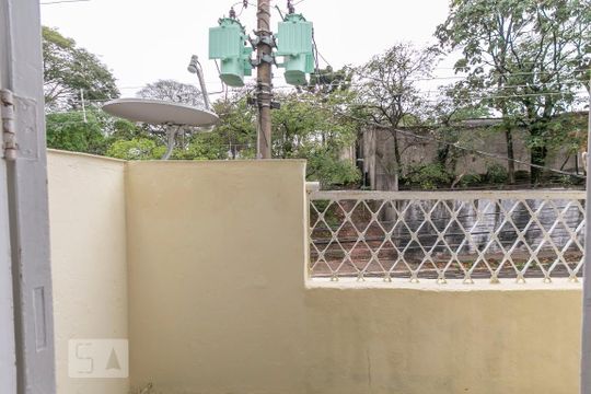 Quarto 2 de casa para alugar com 2 quartos, 120m² em Vila Santa Maria, São Paulo