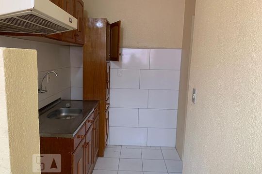 Cozinha de apartamento para alugar com 1 quarto, 35m² em Canudos, Novo Hamburgo
