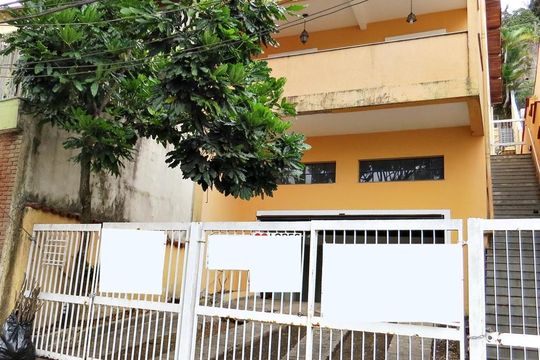 Fachada de casa à venda com 3 quartos, 300m² em Tucuruvi, São Paulo