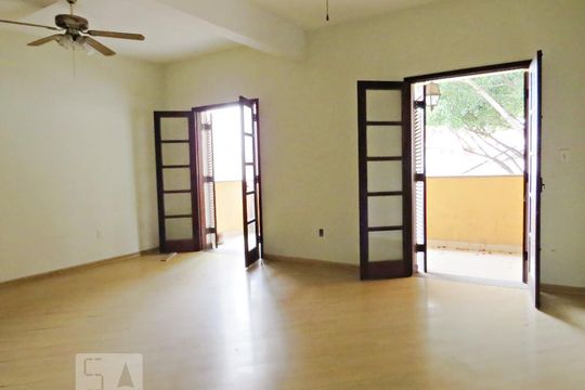 Sala de Estar de casa à venda com 3 quartos, 300m² em Tucuruvi, São Paulo