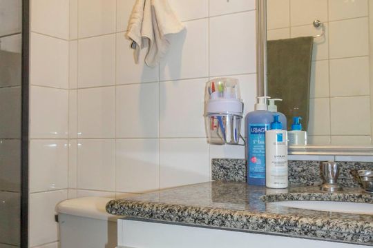 Banheiro 1 de apartamento à venda com 3 quartos, 100m² em Vila Suzana, São Paulo