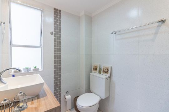 Banheiro de apartamento para alugar com 2 quartos, 60m² em Jardim Iris, São Paulo