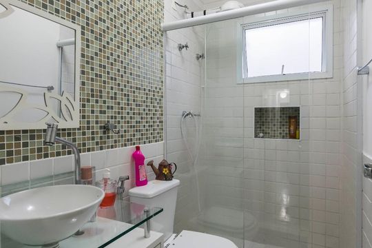2o. Andar - Suíte 2 - Banheiro de casa à venda com 3 quartos, 200m² em Aclimação, São Paulo