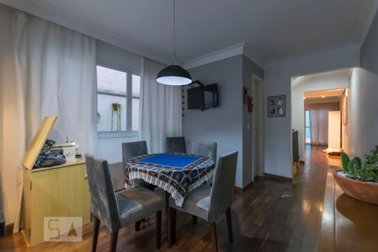 1o. Andar - Sala de jantar de casa à venda com 3 quartos, 200m² em Aclimação, São Paulo