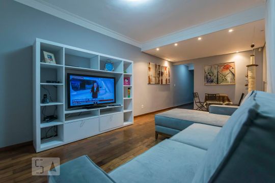 Casa à venda com 3 quartos, 200m² em Aclimação, São Paulo