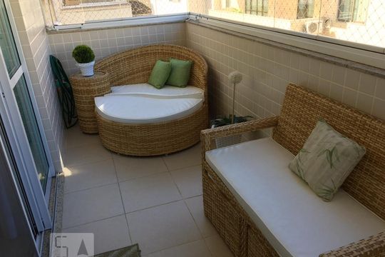 Sala de apartamento para alugar com 4 quartos, 104m² em Recreio dos Bandeirantes, Rio de Janeiro