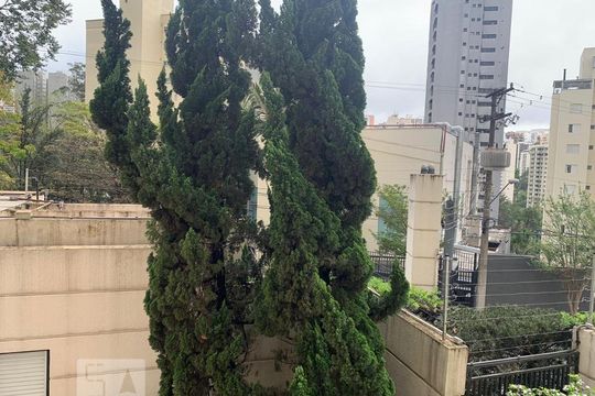 Vista da varabnda de apartamento à venda com 4 quartos, 263m² em Vila Suzana, São Paulo