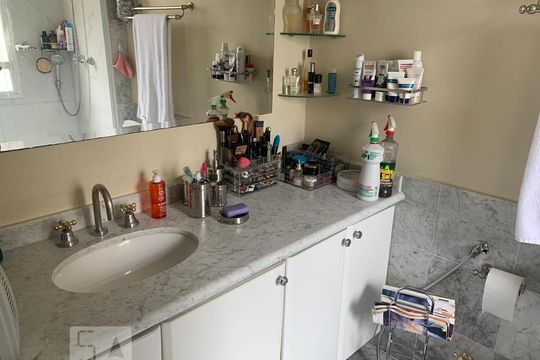 Banheiro da Suíte 1 de apartamento à venda com 4 quartos, 263m² em Vila Suzana, São Paulo