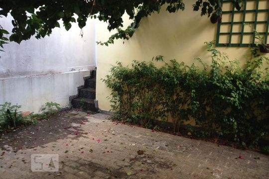 Garagem de casa à venda com 4 quartos, 250m² em Jardim Leonor, São Paulo