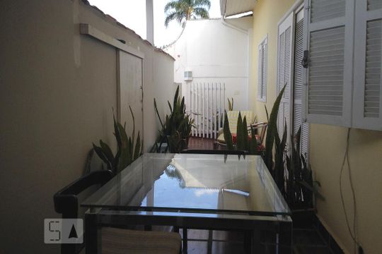 Quintal de casa à venda com 4 quartos, 250m² em Jardim Leonor, São Paulo