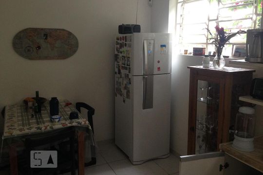 Cozinha de casa à venda com 4 quartos, 250m² em Jardim Leonor, São Paulo